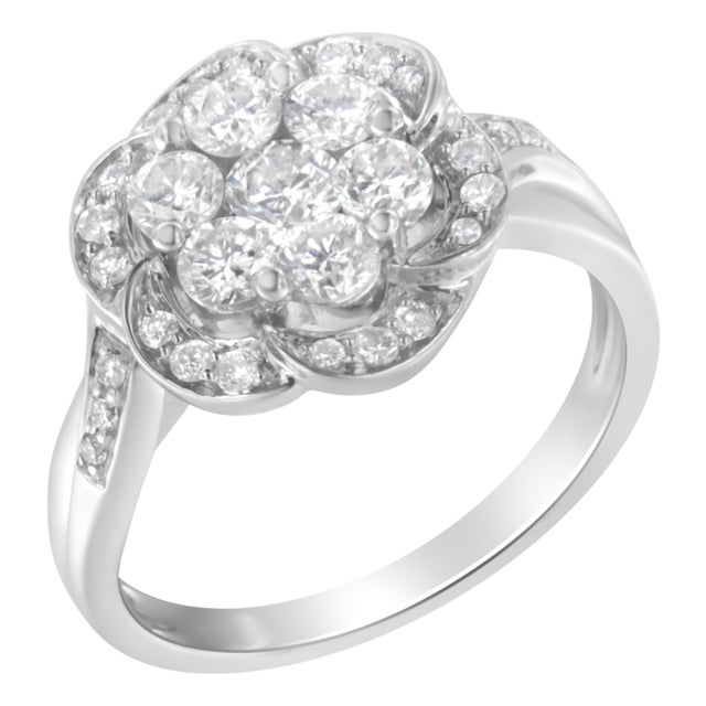 14K White Gold Floral Cluster Diamond Ring (1.0 Cttw, H-I Color, SI2-I1 Clarity) - Size 6 For Sale
