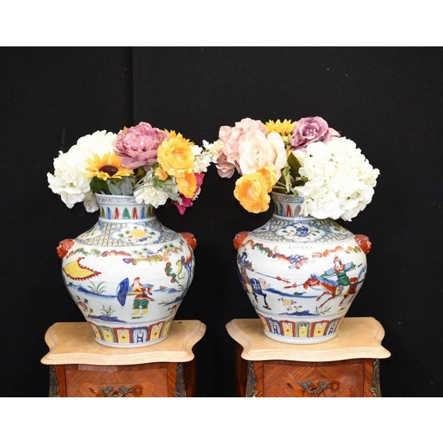 Blue Chinese Qianlong Hand Painted Porcelain Vases, Set of 2 For Sale - Image 8 of 12