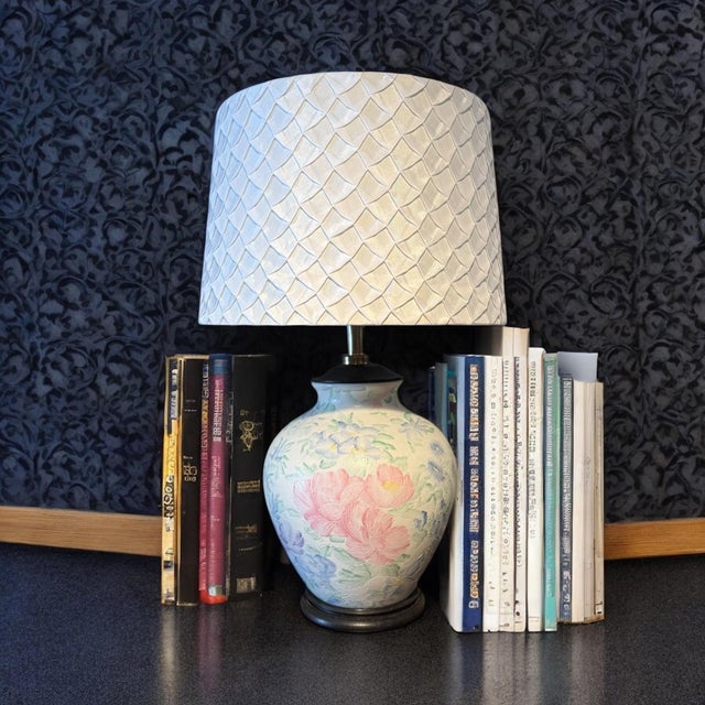 1970s Chinoiserie Table Lamp Ginger Jar Ceramic Floral Painted Famille Rose For Sale - Image 13 of 13
