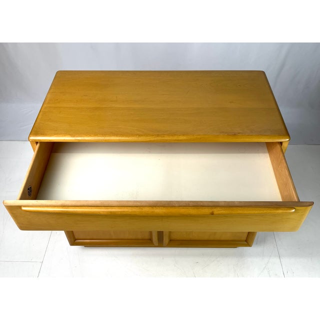 Mid 20th Century Mid-Century Modern Heywood-Wakefield "Wheat" Solid Birch Credenza / Cabinet (Model M 541, Dated 1957) For Sale - Image 5 of 16