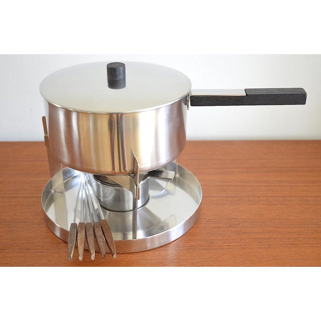 Very nice Danish stainless steel fondue from Stelton. The draft comes from the stepson of Arne Jacobsen the Danish Peter...