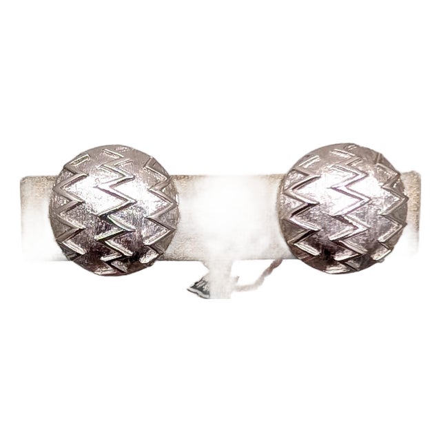 Vintage 1960s Signed Crown Trifari Round Rhodium Plated Zig Zag Clip Earrings-2 Pieces For Sale