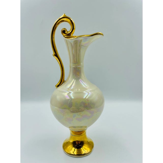 Hollywood Regency Mid 20th Century Hollywood Regency Iridescent Vase With 22kt Gold Gilt Handle & Accents For Sale - Image 3 of 12