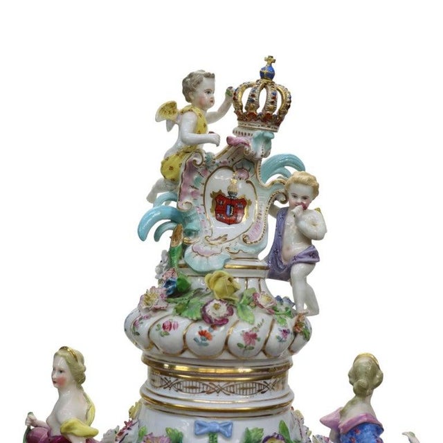 Meissen Louis XIV Style Figural & Floral Pictorial Porcelain Urn C1880 For Sale - Image 6 of 18