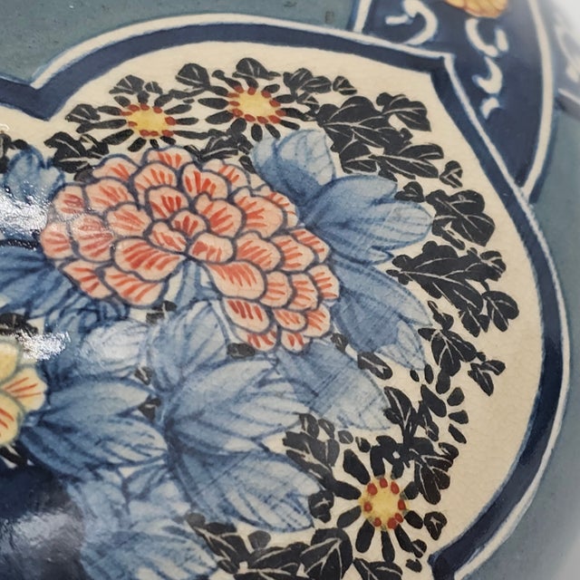 1920s Kinkozan Satsuma Japonisme Art Deco Earthenware Vase 1921-1927 For Sale - Image 5 of 10