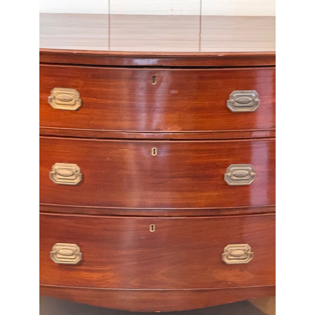 Wood 19th Century George III Mahogany Bow Front Chest For Sale - Image 7 of 13