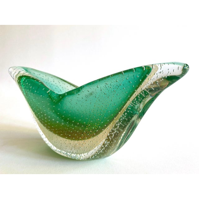 Barovier & Toso Mid Century Modernist Murano Art Glass Pistachio Green Gold Leaf Fleck Bullicante Winged Crescent Sommerso Bowl Vase For Sale - Image 9 of 13