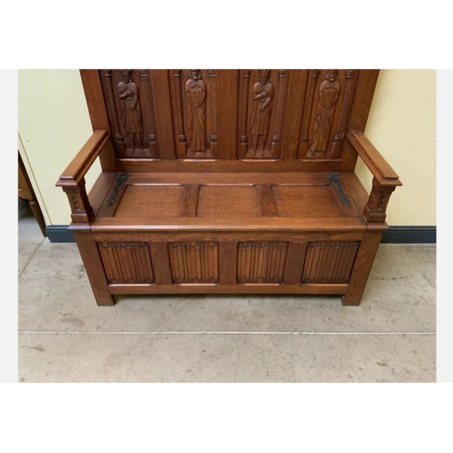 Age: circa 1910 Wood type: solid oak Condition: very good, well-maintained, refurbished original condition (minor signs of...