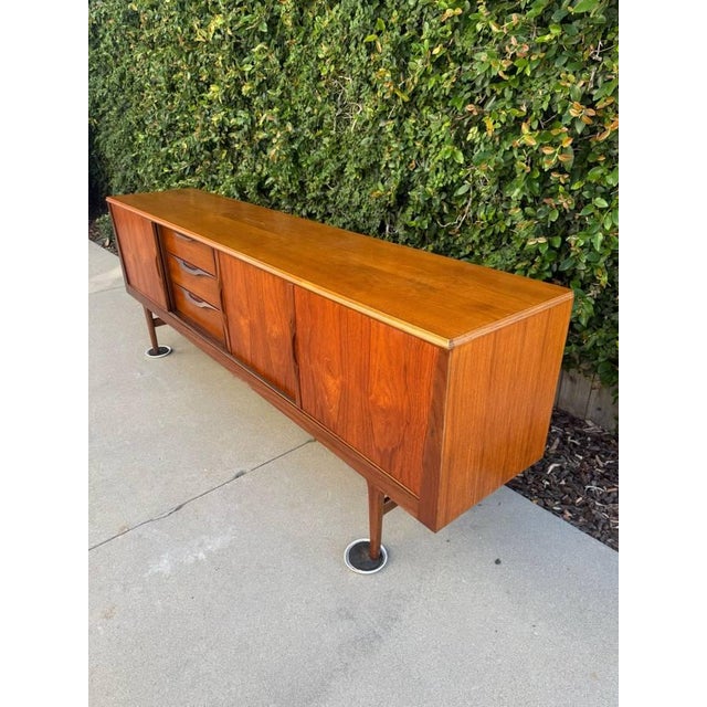 Mid-Century Modern Mid-Century Modern Teak Sideboard Credenza For Sale - Image 3 of 15