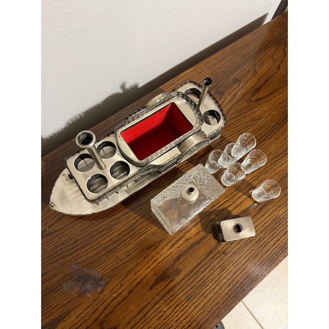 Vintage Natchez Mississippi Riverboat Musical Drink Caddy With Decanter & 6 Shot Glasses For Sale - Image 10 of 12