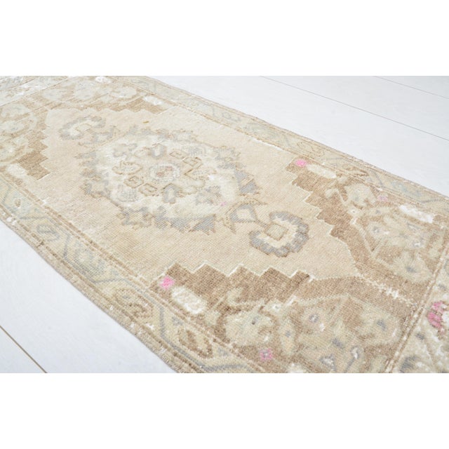 Turkish 1950s Turkish Anatolian Small Rug For Sale - Image 3 of 5