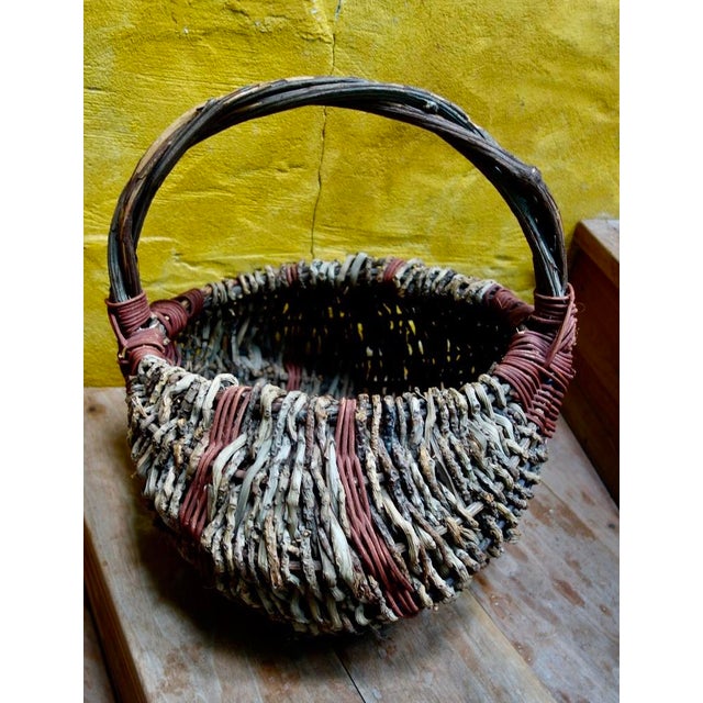 Rustic 1960s Rustic Buttocks Basket, Red God's Eye For Sale - Image 3 of 11