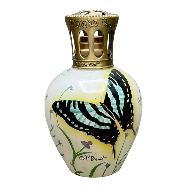 Vintage Ne’Qwa Art “Butterflies” Reverse Painted Glass Fragrance Oil Lamp by P. Brault (Patricia Brubaker) For Sale