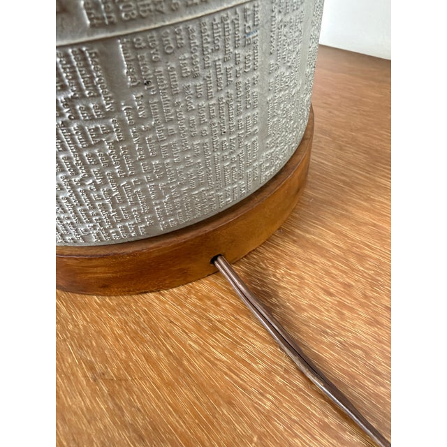 Gray 1960s Mid-Century Modern Wall Street Journal Printing Plate Walnut and Metal Table Lamp For Sale - Image 8 of 10