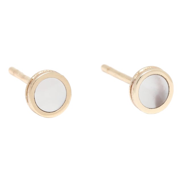 Dainty Mop Round Disc Stud Earrings, 14k Yellow Gold, Width 4.75 Mm, Pair For Sale