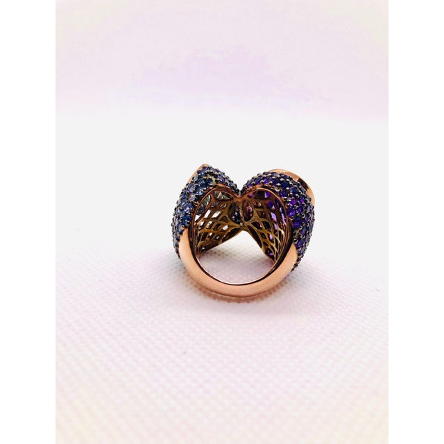 Bochic "Capri" Vintage Amethyst & Blue Topaz Ring Set In 18K Gold & Silver For Sale - Image 4 of 18