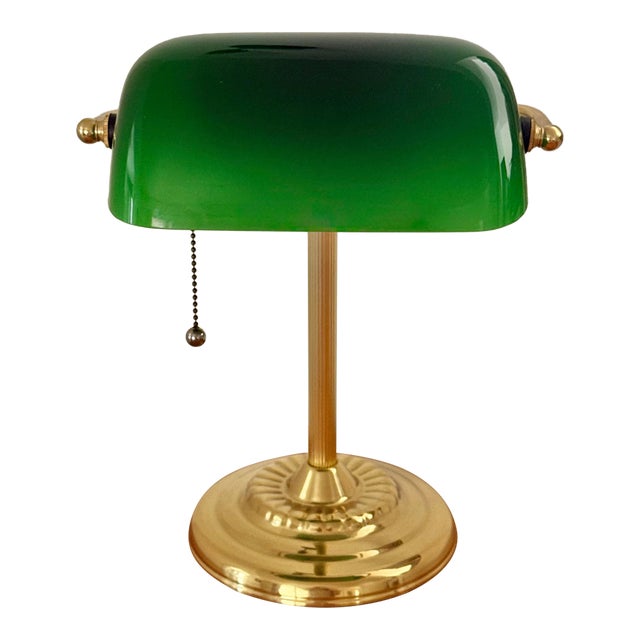 Mid 20th Century Art Deco Emeraldite Shade Brass Banker Lamp With Ball Pull For Sale