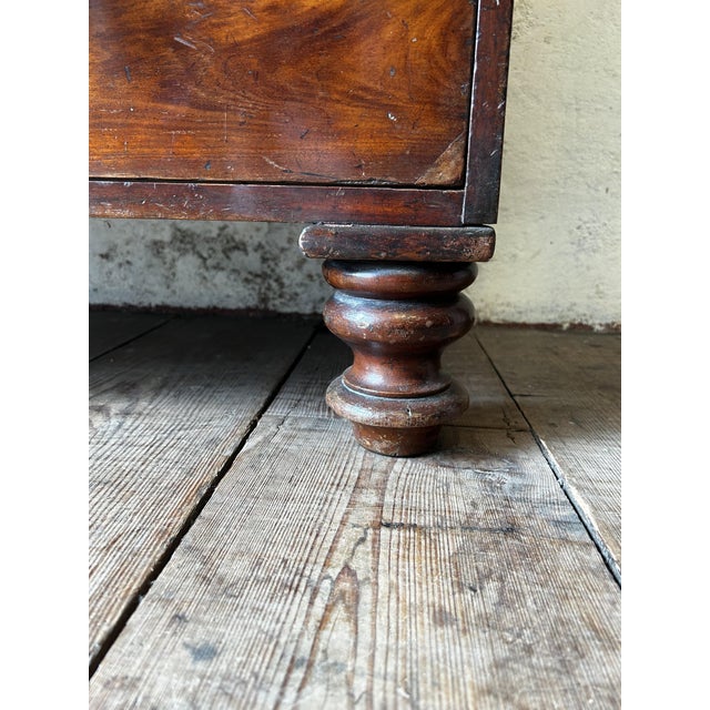 Early Victorian Figured Mahogany Chest of Drawers, 1840s For Sale - Image 4 of 12