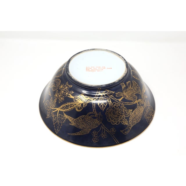 Navy Blue Navy Blue & Gold Chinoiserie Porcelain Bowl With Quail, Pears & Flowers For Sale - Image 8 of 9