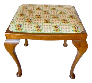 Vintage Queen Anne Style Embroidered Needlepoint Stool With Cabriole Legs
