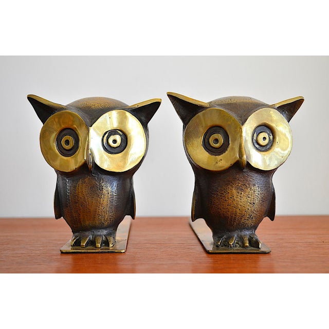 Mid-century owl bookends from the 1950s-1960s. Since there is no mark, the design can unfortunately only be attributed –...