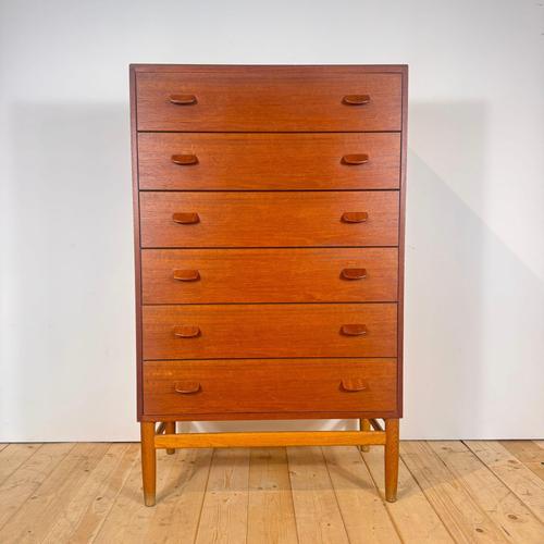 Teak Chest of Drawers by Poul M. Volther for FDB Møbler, 1960s For Sale - Image 6 of 7