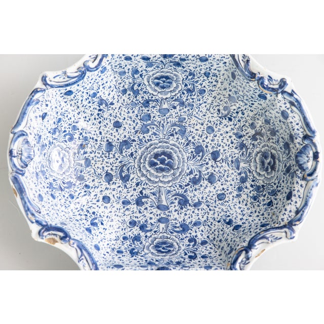 Rustic European Rare 18th Century Dutch Delft Faience Floral Patterned Lobed Dish Bowl For Sale - Image 3 of 12