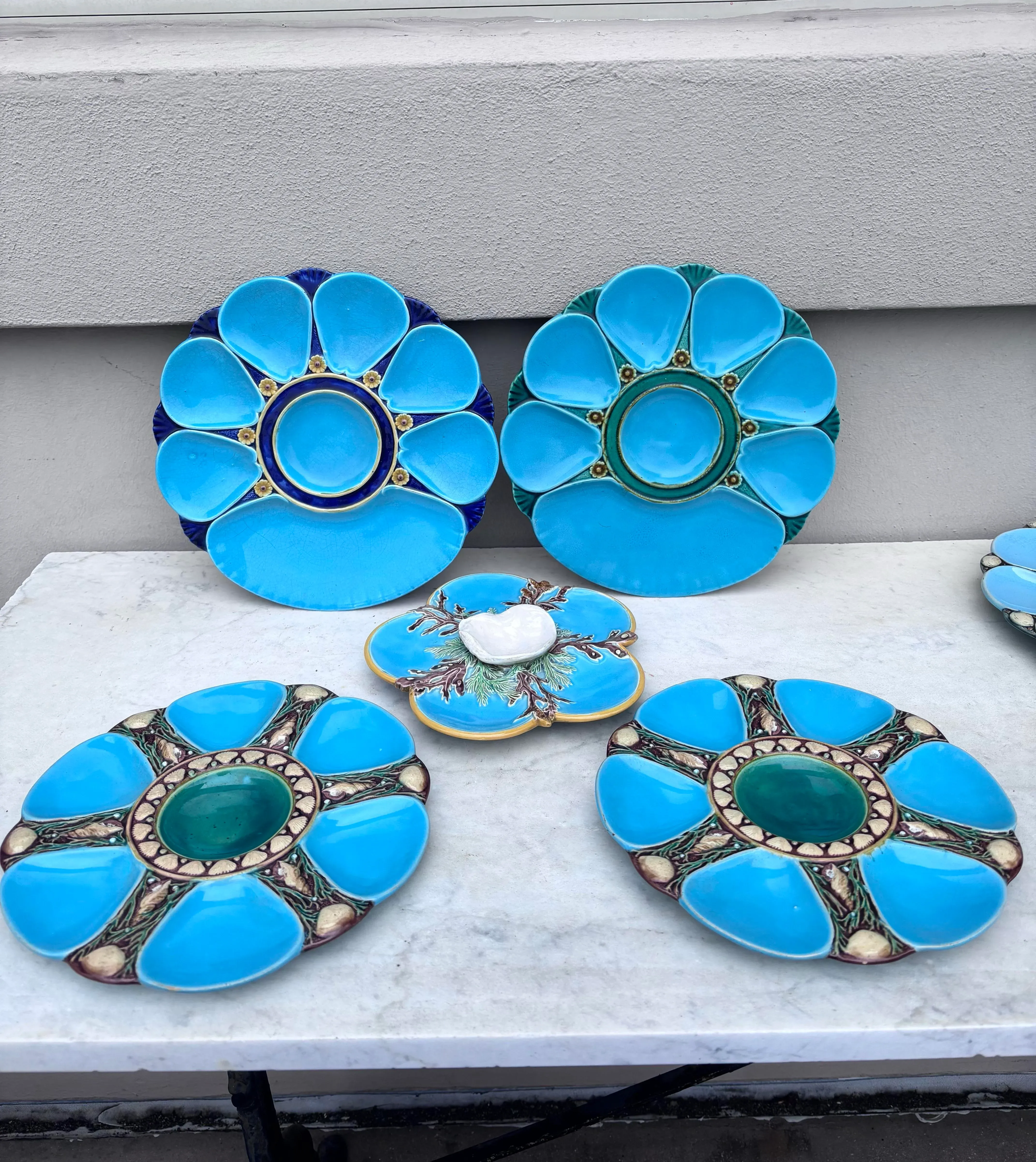 rare-small-aqua-majolica-