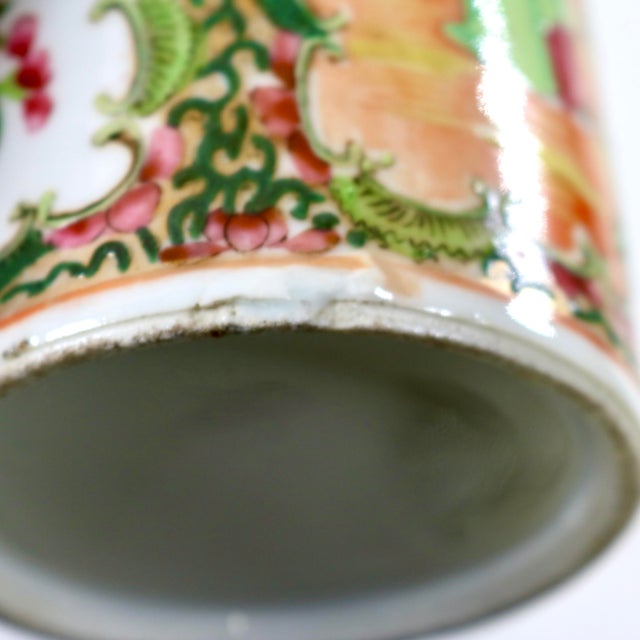 19th Century Unmarked Chinese Porcelain Rose Medallion Cylinder Vase For Sale - Image 16 of 16
