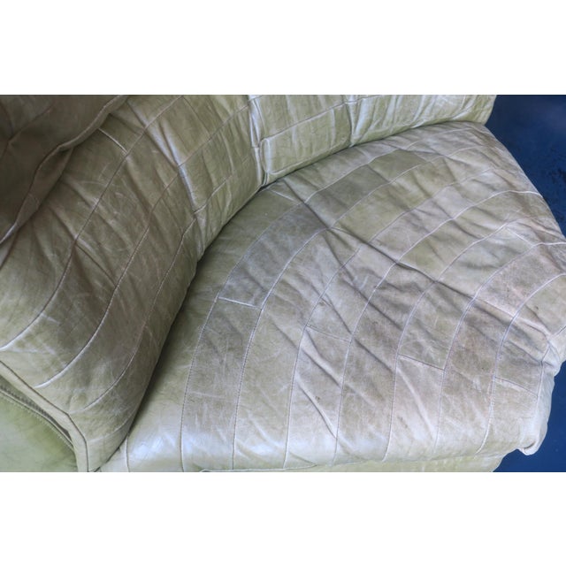 Mid-Century Modern Olive Green Patchwork Leather Corner Lounge Chair from Laauser, 1970s For Sale - Image 3 of 9