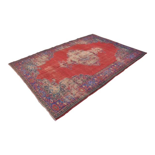 Vintage Distressed Red Oushak Rug - Organic Modern Anatolian Medallion Carpet For Sale