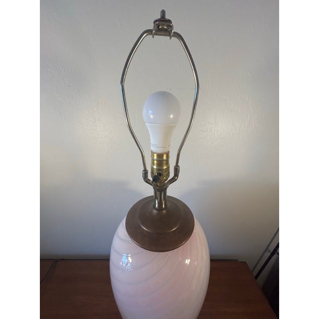 Mid 20th Century Mid 20th Century Italian Pink Metalic Swirled Murano Table Lamp For Sale - Image 5 of 6