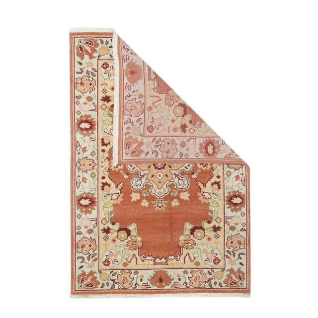 Oushak Rug 4'1'' x 6'1''.