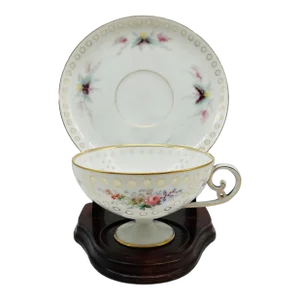 Fine & High Quality Porcelain Tea Cup / Saucer - Rice Grain - Gilt Enameled