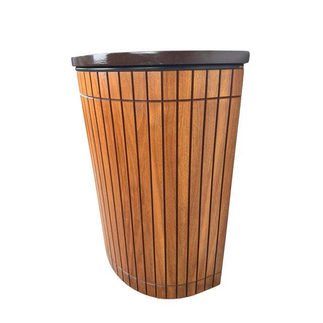 Vintage Mid-Century Modern Slatted Wood Hamper, Slatted Laundry Basket For Sale In Philadelphia - Image 6 of 14