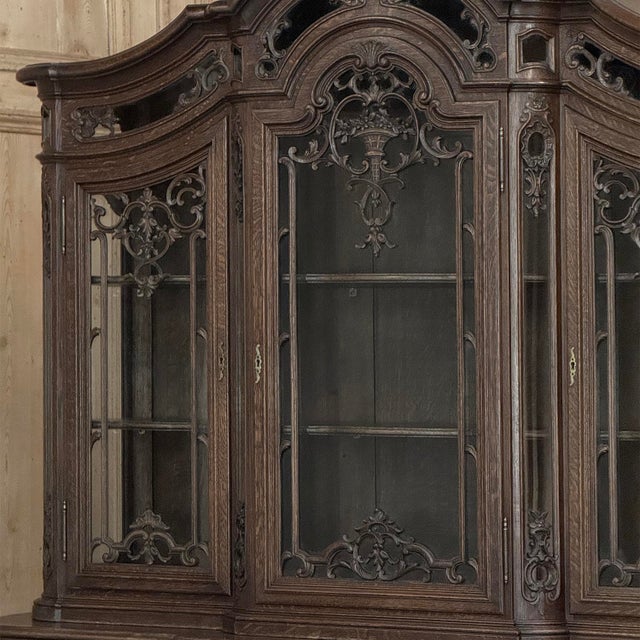 19th Century Country French Régence Liégeois Oak China Buffet For Sale - Image 11 of 18