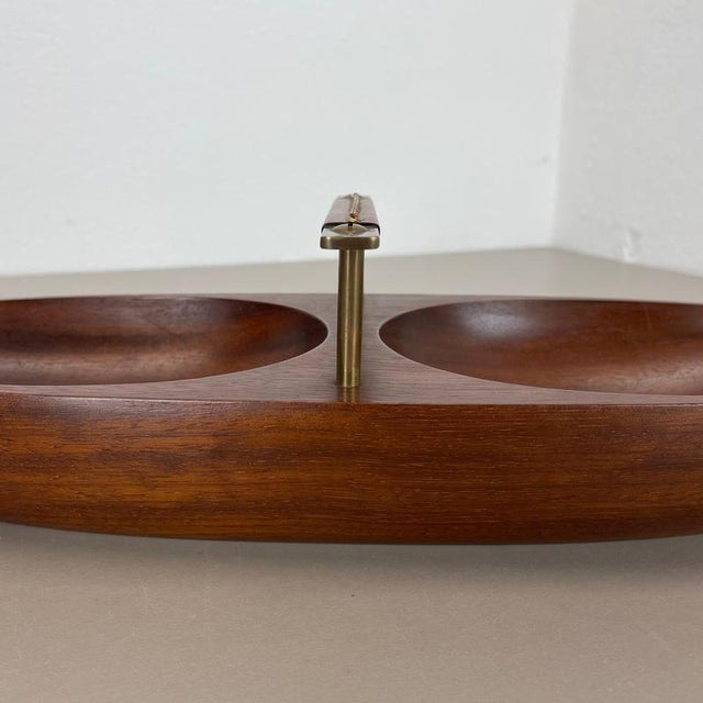 Large Teak Bowl with Brass and Leather Handle attributed to Carl Auböck, Austria, 1950s For Sale - Image 15 of 18