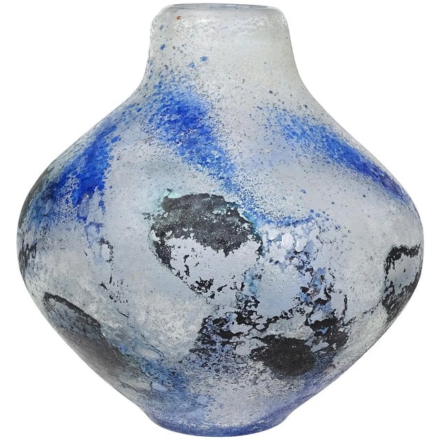 Murano Seguso Arte Vetro Vintage Blue Black Abstract Scavo Surface Texture Italian Art Glass Flower Vase For Sale - Image 10 of 10