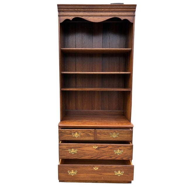 Brown 1980s Pennsylvania House Oak Chippendale Cabinet Display Hutch Shelf Chippendale Bookshelf For Sale - Image 8 of 15