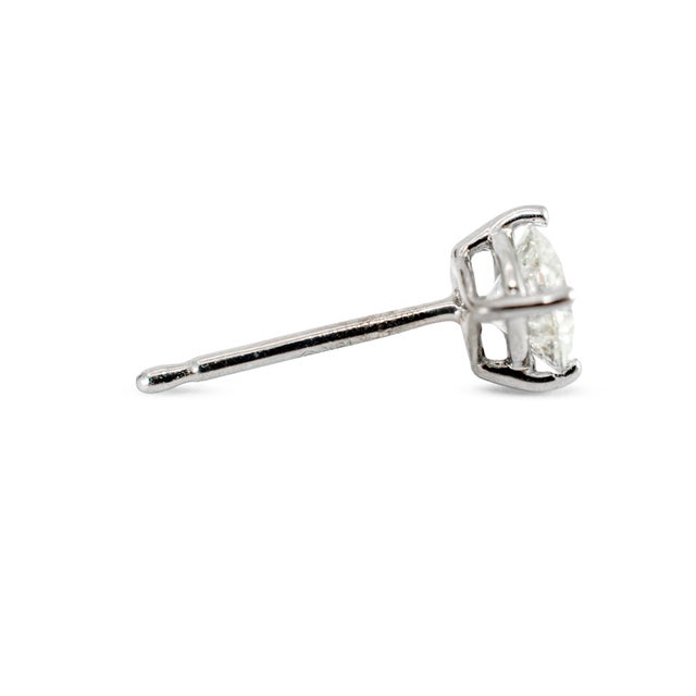 Early 21st Century Unisex 18k White Gold 4 Prong Push Back 0.60ct Round Diamond Stud Earrings, A Pair For Sale - Image 5 of 8