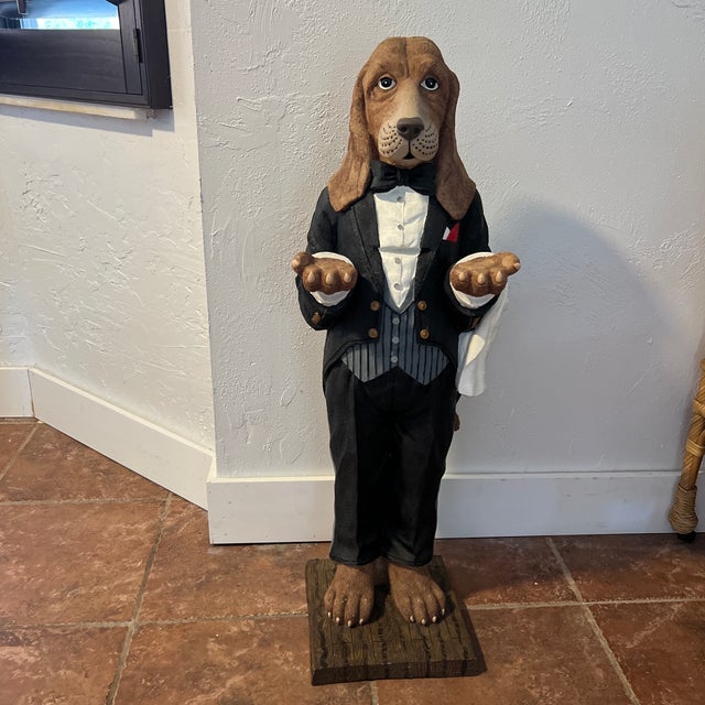 Vintage Basset Hound Butler Statue For Sale - Image 10 of 11