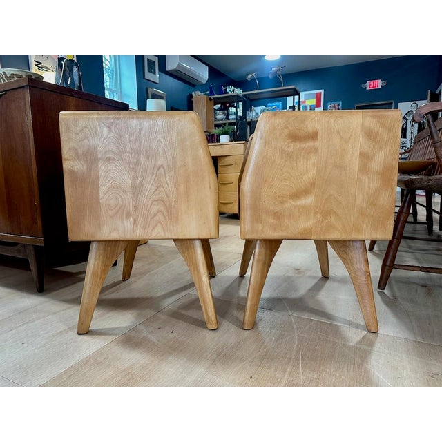 1940s Pair of Heywood Wakefield 'Kohinoor' Nightstands For Sale - Image 11 of 14
