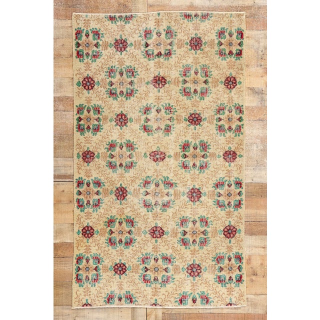 Vintage Turkish Sivas Rug - 03'11x 06'09 For Sale - Image 9 of 9