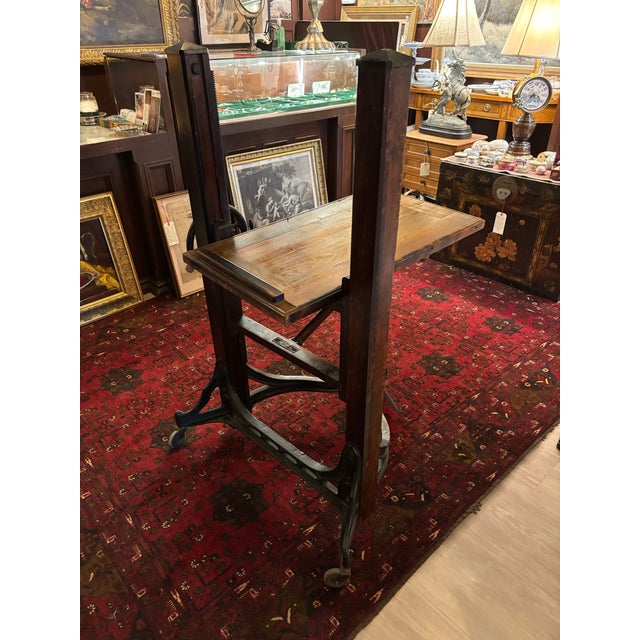 American Antique Century No. 9a Studio Camera With Dallmeyer 3a Lens, Stand & Sliding Carriage [Dw] For Sale - Image 3 of 12