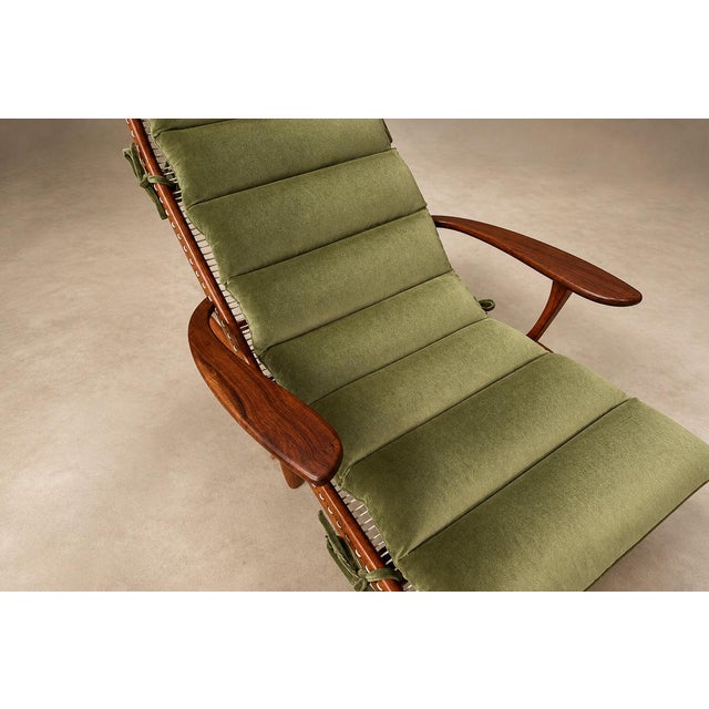Mid-Century Modern Brazilian Modern Chaise Lounge in Caviúna and Moss-Olive Velvet by Pierre Weckx, 1950s For Sale - Image 3 of 18