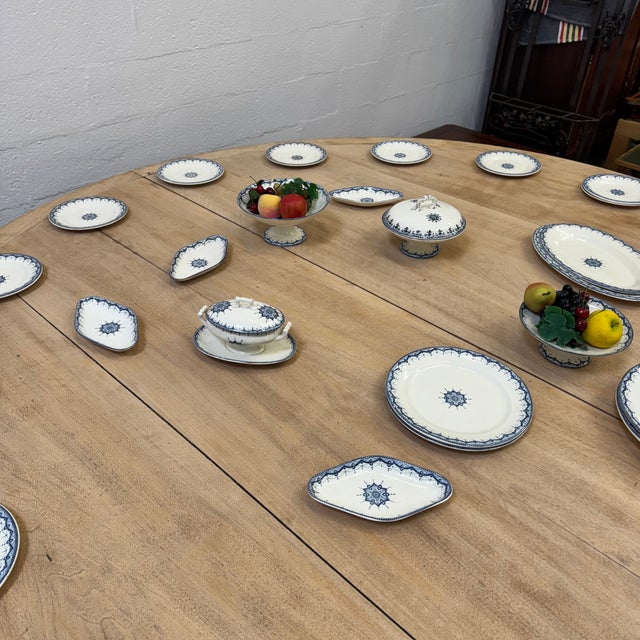 Monumental Banquet Table in Raw Oak For Sale - Image 10 of 18