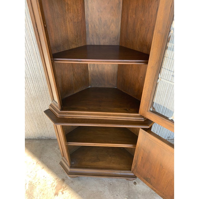 Wood 20th Century Spanish Colonial Corner Vitrine With Lead Solders in Glass For Sale - Image 7 of 12