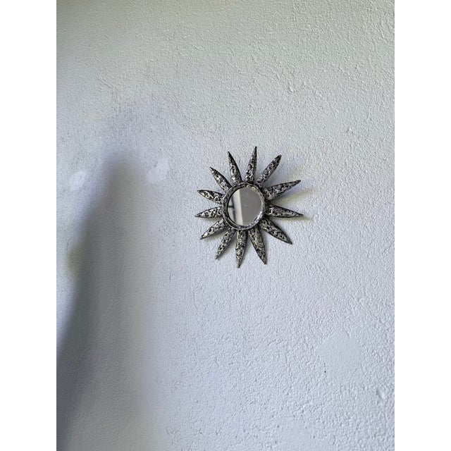 Small Brutalist Round Sunburst Mirror in Hammered Metal, 1950s For Sale - Image 6 of 18