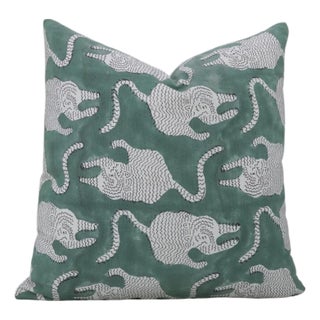 Fabdivine Handmade Block Print Thick Cotton White Throw Pillow Covers 16x16inches-Mushak Raaj Design For Sale