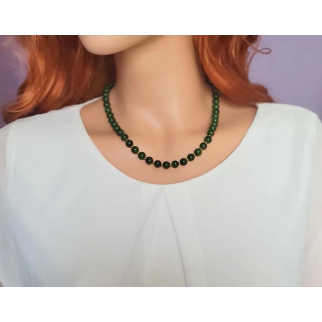 Early 21st Century Natural Russian Siberian Nephrite Jade Necklace, 14k Gold Accents, Jade Clasp For Sale - Image 5 of 7